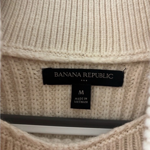 Banana Republic Factory Ribbed Turtleneck Pullover M
Transition Cream - Picture 4 of 5